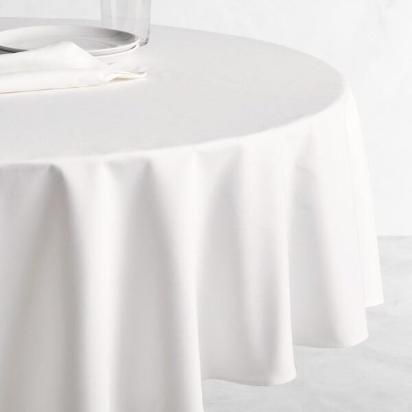 Seasons Plain White Round Tablecloth - Cotton / Polyester mix